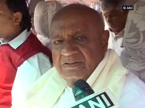 कांग्रेस अपने नेताओं को रोके