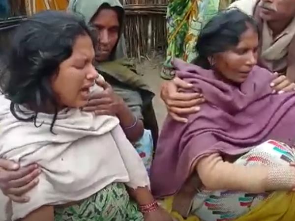 सांड के हमले से किसान ने मौके पर तोड़ा दम