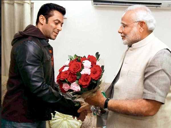 गुजरात में बसाई जानी थी फिल्म सिटी