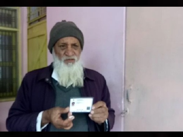 Pratapgarh: Madarsa teacher wandering to get justice, death in papers Pratapgarh: Madarsa teacher wandering to get justice, death in papers