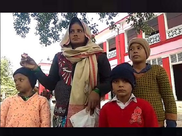 shahjahanpur: Woman seeks justice In case of husbands murder shahjahanpur: Woman seeks justice In case of husbands murder
