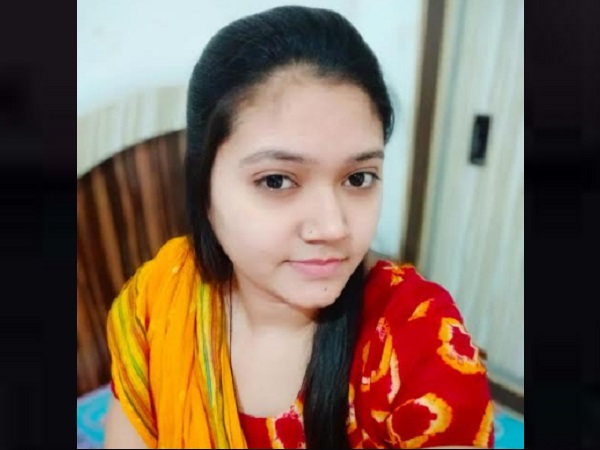 आवारा लड़के बहुत परेशान करते थे