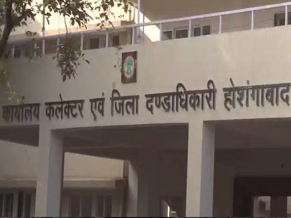 पुलिसकर्मियों के खिलाफ कोई ठोस कदम नहीं उठाया