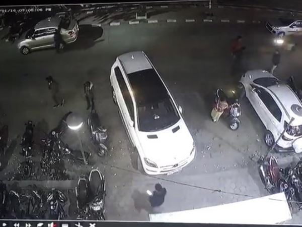 कुछ देर बाद वापस आकर मारी गोली