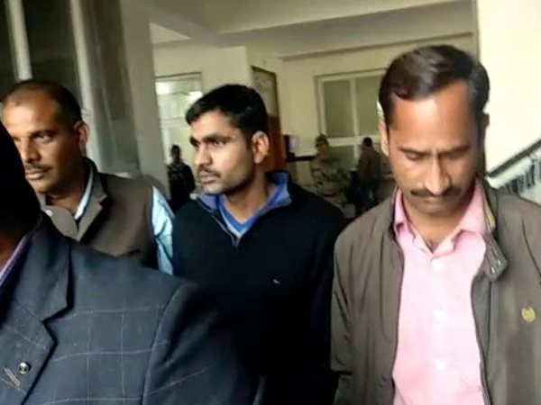 जानिए कौन है देश का गद्दार सोमबीर