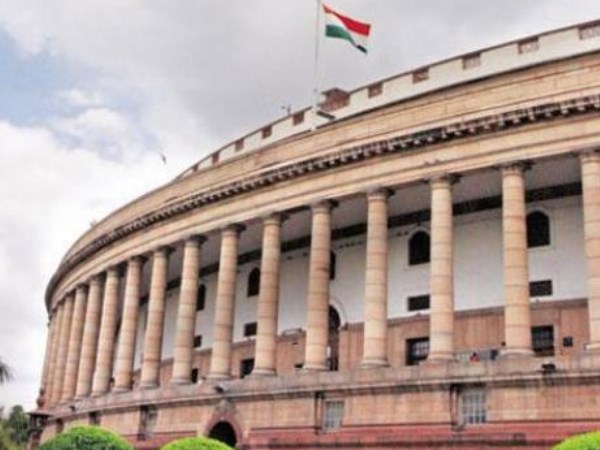 वे सदन में अनिल अंबानी का नहीं ले सकते हैं