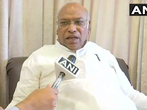 Mallikarjun Kharge on Former CBI Chief Alok Verma removal Mallikarjun Kharge on Former CBI Chief Alok Verma removal