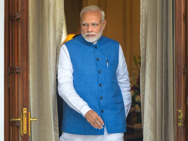 गरीब सवर्णों से छल, कोर्ट से पास नहीं हो पाएगा आरक्षण गरीब सवर्णों से छल, कोर्ट से पास नहीं हो पाएगा आरक्षण