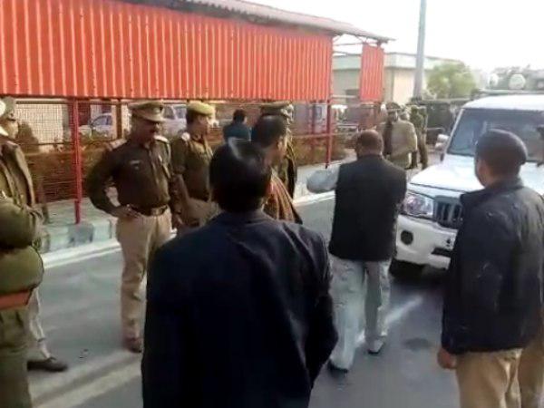 'दूसरी जेल शिफ्ट किया जाय'