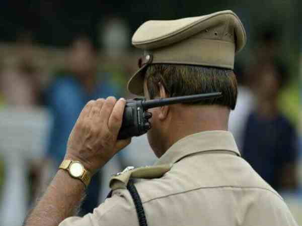 दूर जाकर पति को छोड़ा और भतीजे को ले गए