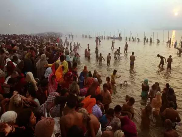 प्रयाग के कंठभाग में तीर्थ समूह का निवास