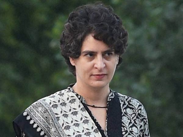 प्रियंका को दी बलिया से लड़ने की चुनौती