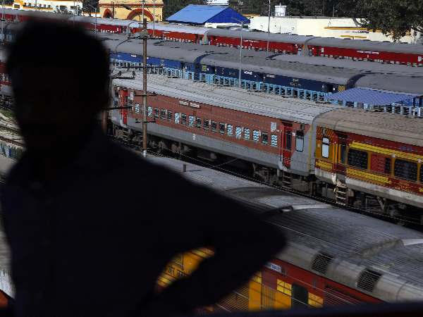 रेलवे में बनाया जाएगा नया टिकटिंग सिस्टम