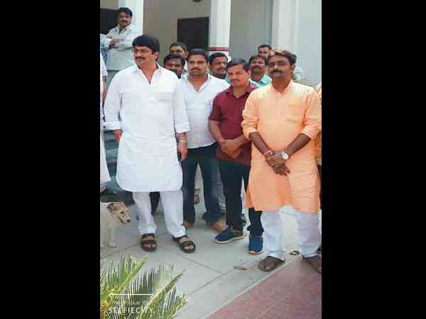 Worker of Raja Bhaiya accused of rape, murder of a girl in Pratapgarh Worker of Raja Bhaiya accused of rape, murder of a girl in Pratapgarh