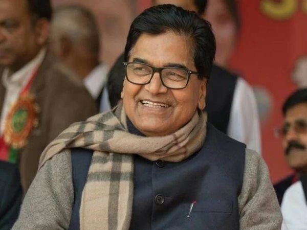 Ram gopal yadav and ramdas Athawale demands to increase reservation for OBC Ram gopal yadav and ramdas Athawale demands to increase reservation for OBC