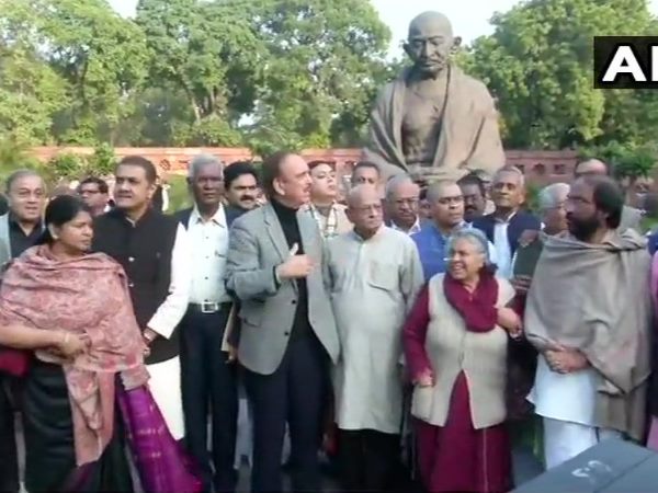 Opposition protest in Parliament, premises for Rajya Sabha session extending for one day,Parliament, Rajya Sabha, winter session, congress, राज्यसभा, शीतकालीन सत्र, संसद, विपक्ष Opposition protest in Parliament, premises for Rajya Sabha session extending for one day,Parliament, Rajya Sabha, winter session, congress, राज्यसभा, शीतकालीन सत्र, संसद, विपक्ष