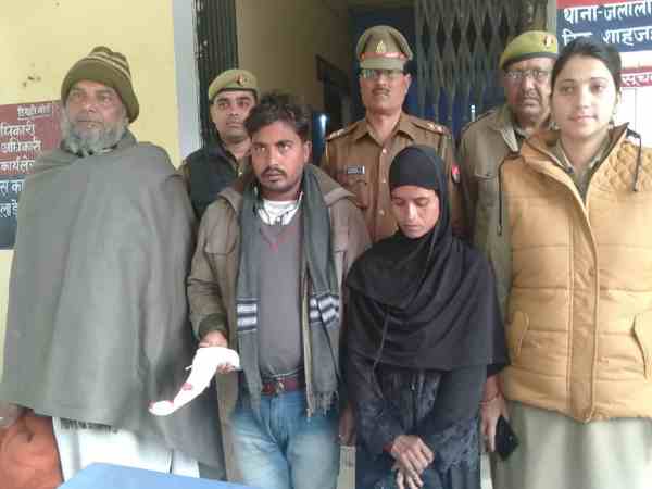 तांत्रिक बोला, बच्ची को लगे हैं भूत-प्रेत