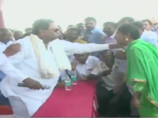 VIDEO: पब्लिक मीटिंग में सिद्धारमैया की महिला से बदसलूकी VIDEO: पब्लिक मीटिंग में सिद्धारमैया की महिला से बदसलूकी