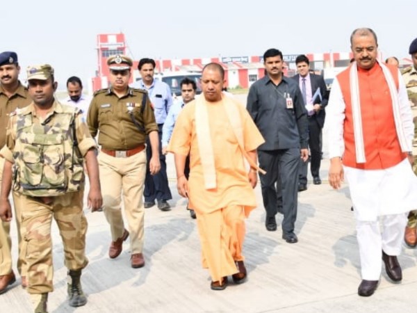 उरी फिल्म को किया ट्रैक्स फ्री