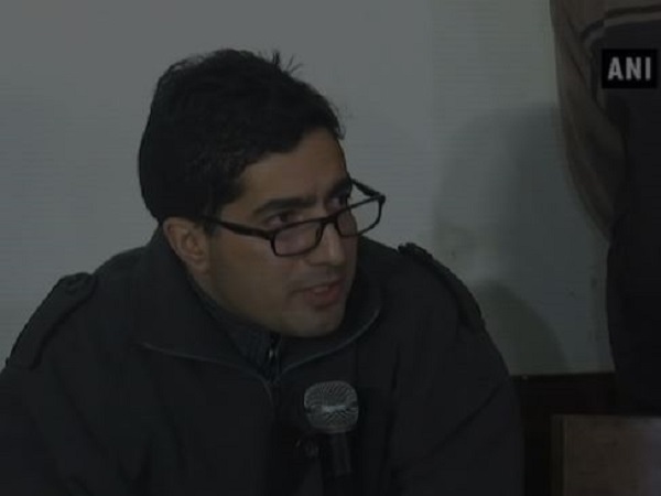 कुपवाड़ा में जनसभा को किया संबोधित