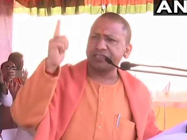 पश्चिम बंगाल पहुंचे योगी आदित्याथ, पश्चिम बंगाल पहुंचे योगी आदित्याथ,