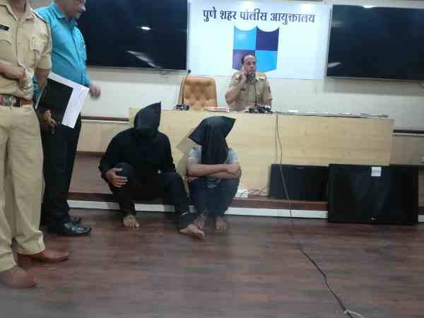 police arrested two man for big theft in satsang police arrested two man for big theft in satsang