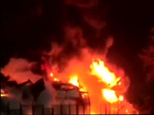 Maharashtra: Fire breaks out at a container yard in Raigad Maharashtra: Fire breaks out at a container yard in Raigad