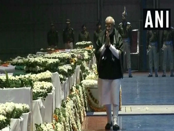 PM Modi, Rahul Gandhi and others Cabinat Minister Pays Tribute to the Martyrs in Pulwama Terror attack PM Modi, Rahul Gandhi and others Cabinat Minister Pays Tribute to the Martyrs in Pulwama Terror attack