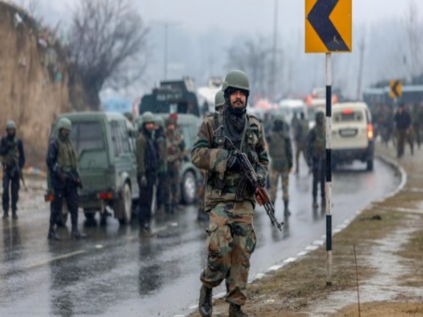 हवाई मार्ग से जाना चाहते थे CRPF जवान, नही मानी मांग हवाई मार्ग से जाना चाहते थे CRPF जवान, नही मानी मांग