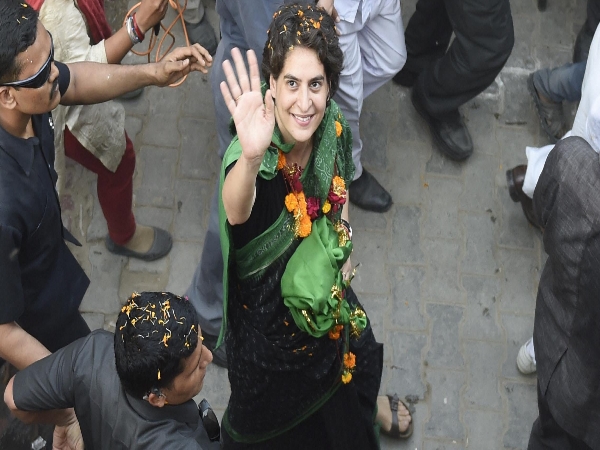 प्रियंका के आने से पूर्वांचल का बदल रहा मूड
