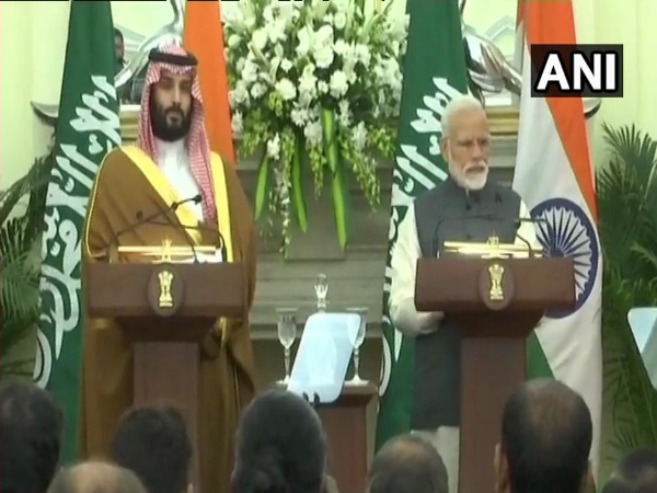 भारत-सऊदी अरब ज्वॉइंट प्रेस कांफ्रेंस: पीएम मोदी ने बिन सलमान के साथ पुलवामा का किया जिक्र भारत-सऊदी अरब ज्वॉइंट प्रेस कांफ्रेंस: पीएम मोदी ने बिन सलमान के साथ पुलवामा का किया जिक्र