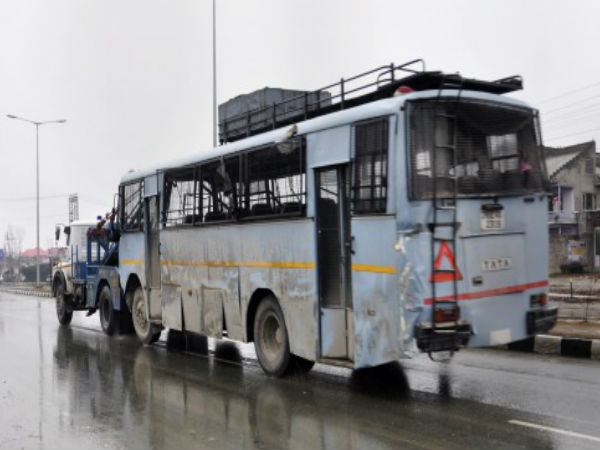 गाड़ियों के उड़ गए परखच्चे
