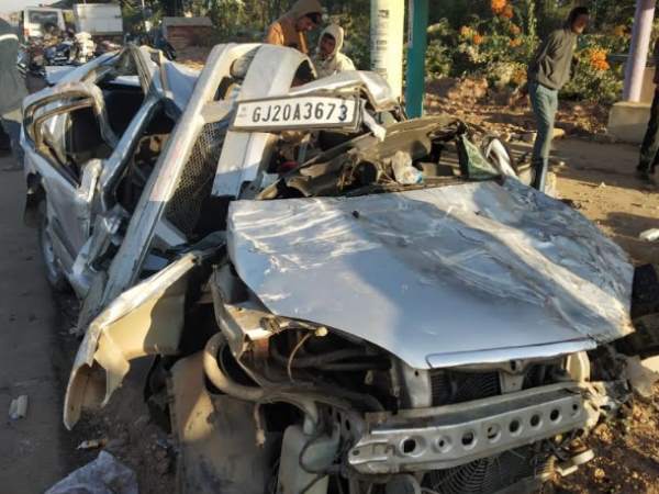 four killed road accident in gujarat junagadh four killed road accident in gujarat junagadh