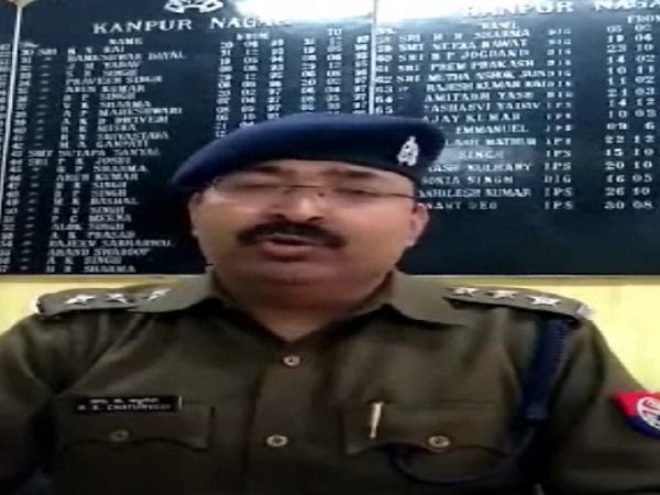 कुंभ में स्नान कर वापस लौट रहे थे लोग