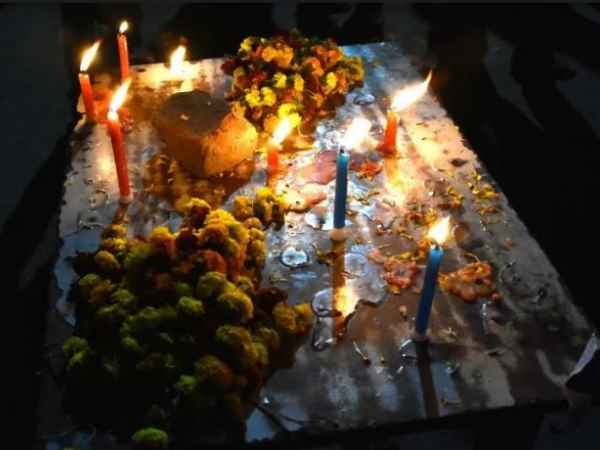 आरोपी युवक को बचा कर ले गई पुलिस