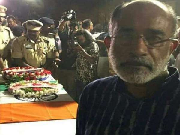 कन्ननथनम ने कहा ये फोटो सेल्फी नहीं है