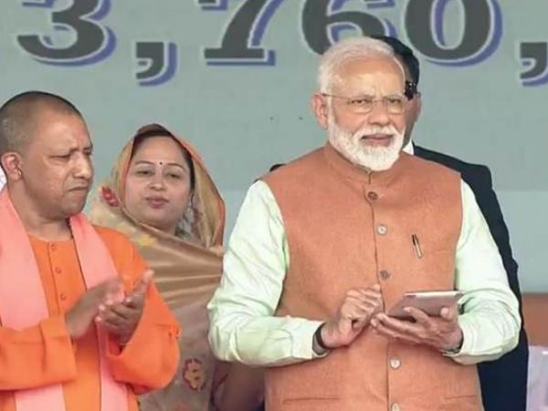 ex bjp mla snoring during pm modi mann ki baat ex bjp mla snoring during pm modi mann ki baat