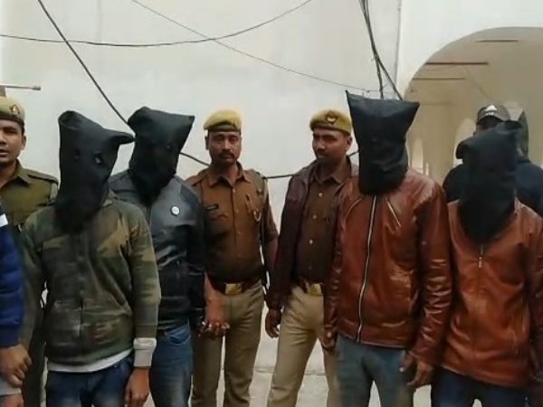 three bounty criminal arrested with morphine worth rs one crore three bounty criminal arrested with morphine worth rs one crore