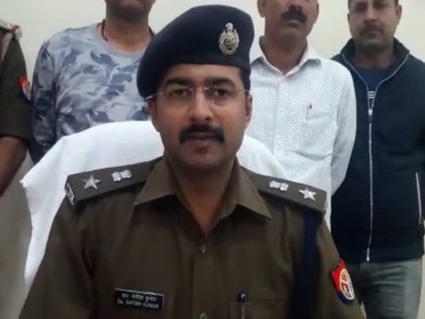 three bounty criminal arrested with morphine worth rs one crore three bounty criminal arrested with morphine worth rs one crore