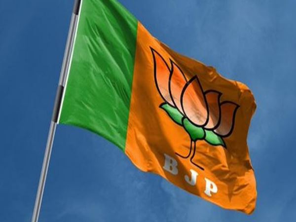 उत्तराखंड में किसको कितनी सीट?