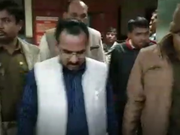 सासंद पहुंचे अस्पताल