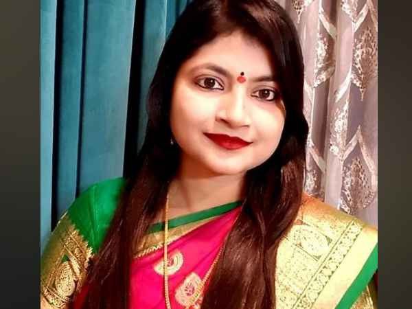 लिंक्डइन पर बनाया फर्जी अकाउंट
