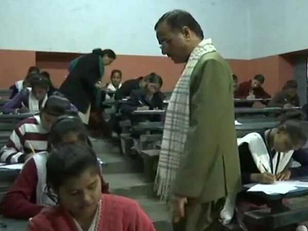 परीक्षा पर हड़ताल का असर नहीं