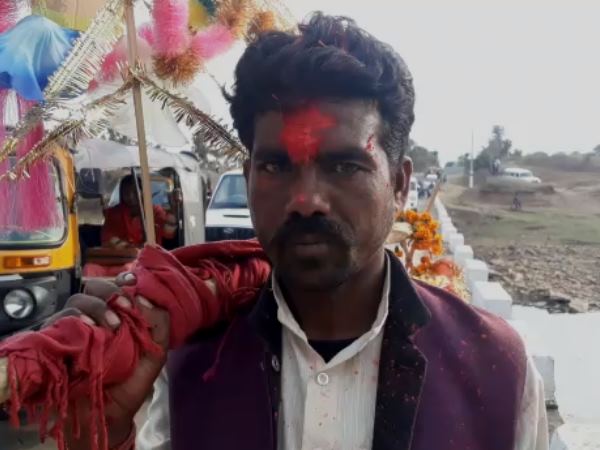 Damoh MLA Rahul Singh on Kawad Yatra With Muslims Damoh MLA Rahul Singh on Kawad Yatra With Muslims