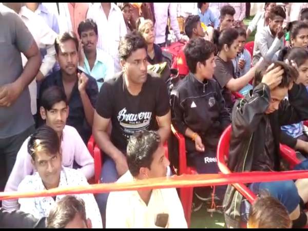 गांव में जश्न का माहौल