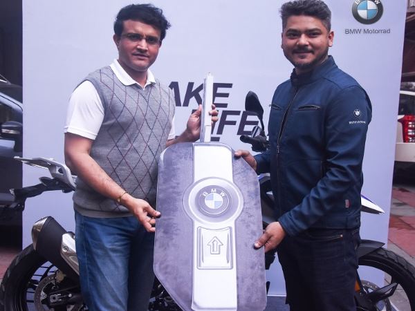 6 गीयर की है BMW G 310 GS