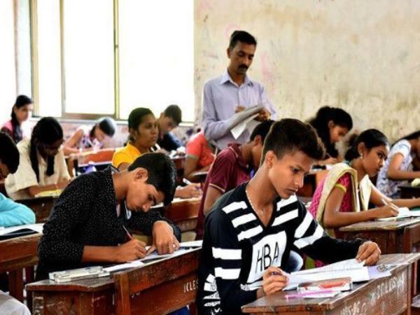 'गया और मुंगेर में पकड़े गए 4 मुन्ना भाई'