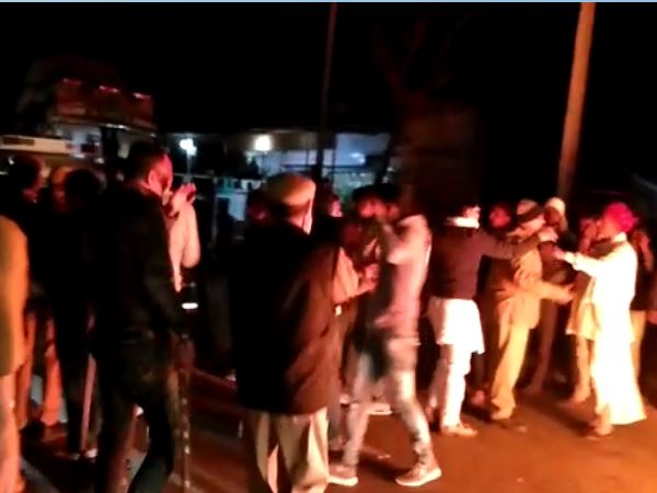 Bikaner nagaur highway jam in ajmer due to Gurjar aandolan Bikaner nagaur highway jam in ajmer due to Gurjar aandolan