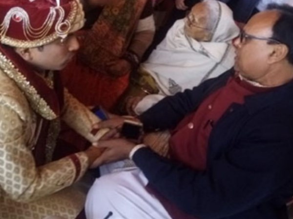 हम दूल्हन को ले जाने को तैयार