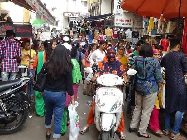 कोई भी दुकान प्रबंधक 24X7 ओपनिंग रख सकता है